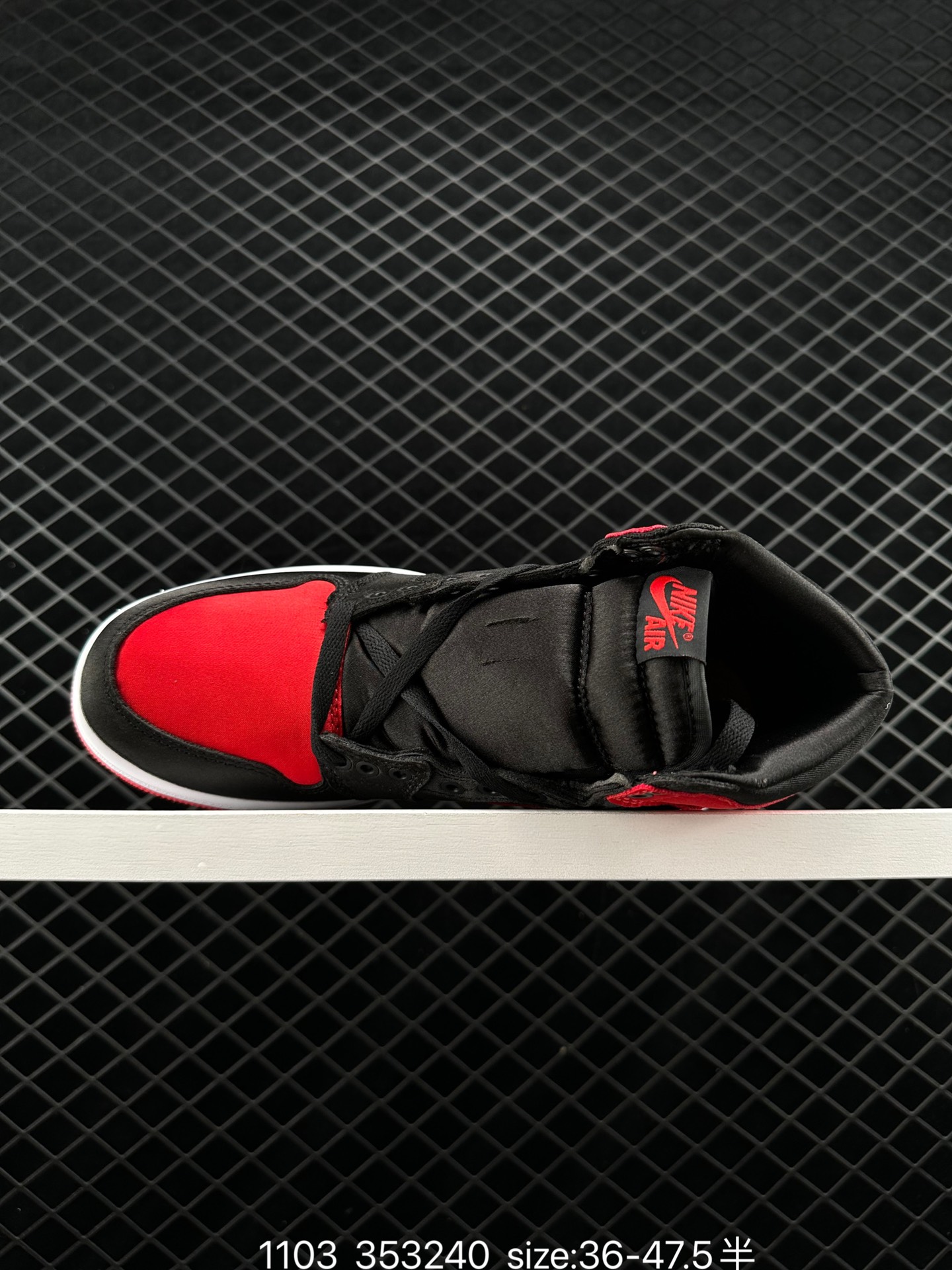 Air Jordan 1 High OG ”Satin Bred“ AJ1